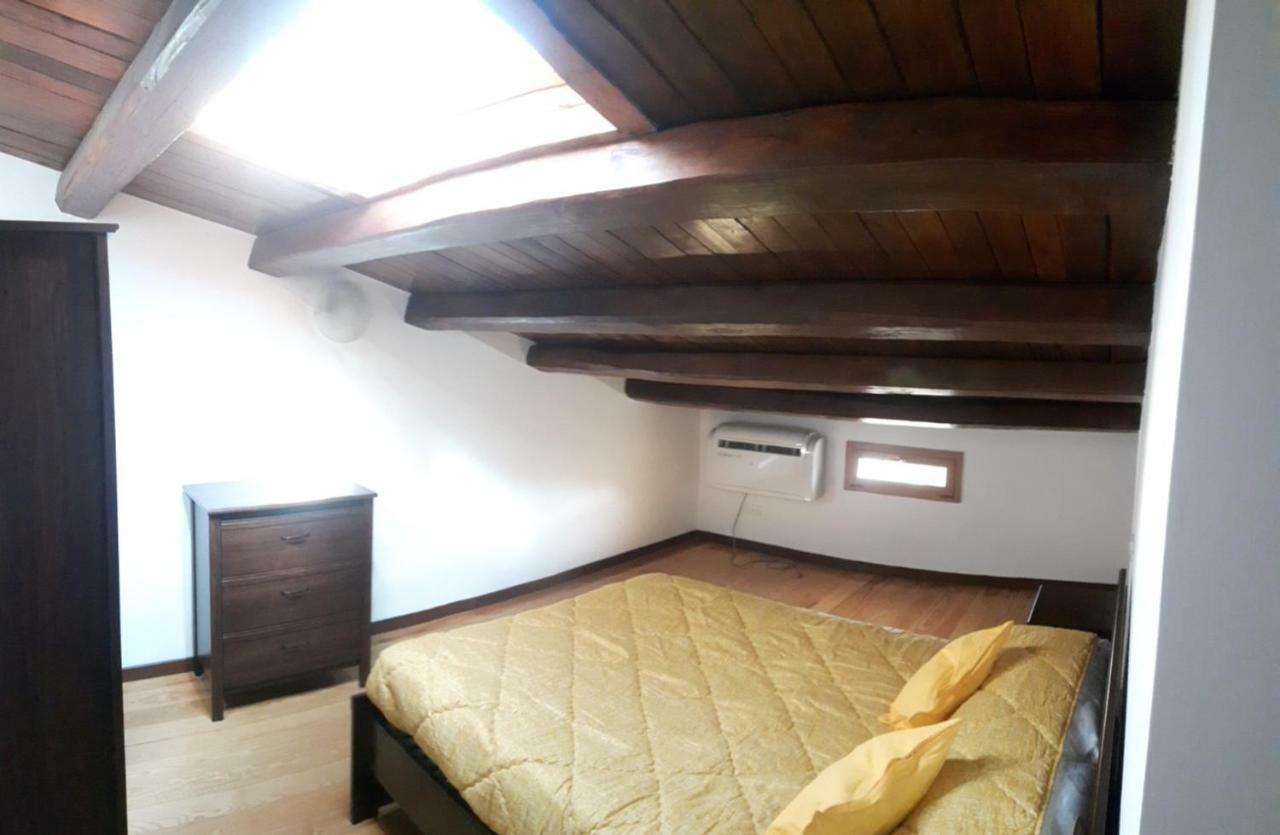 Bb Il Re Alla Reginella Guest House Рим Екстер'єр фото