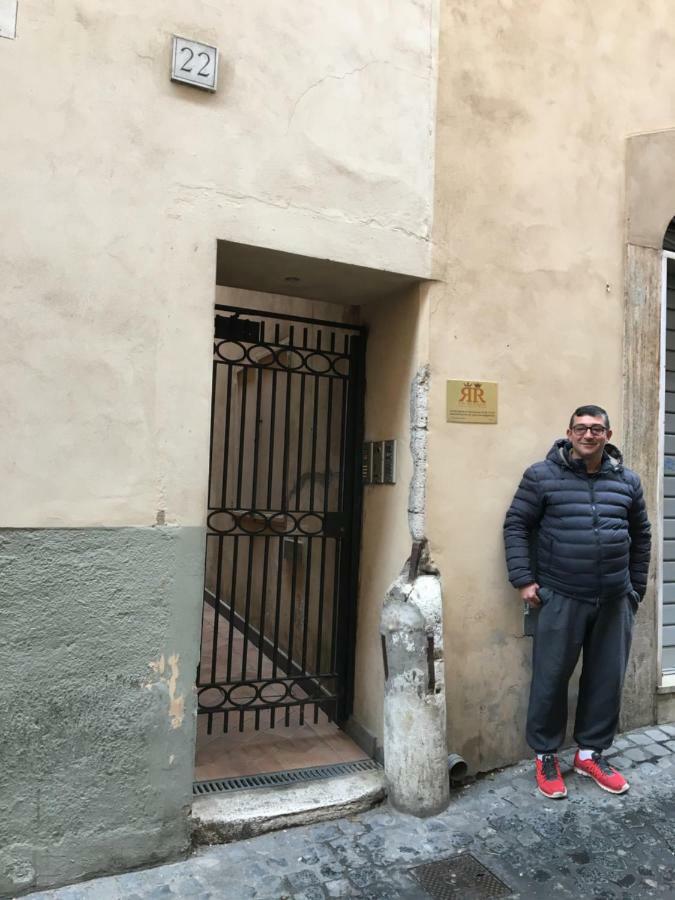 Bb Il Re Alla Reginella Guest House Рим Екстер'єр фото