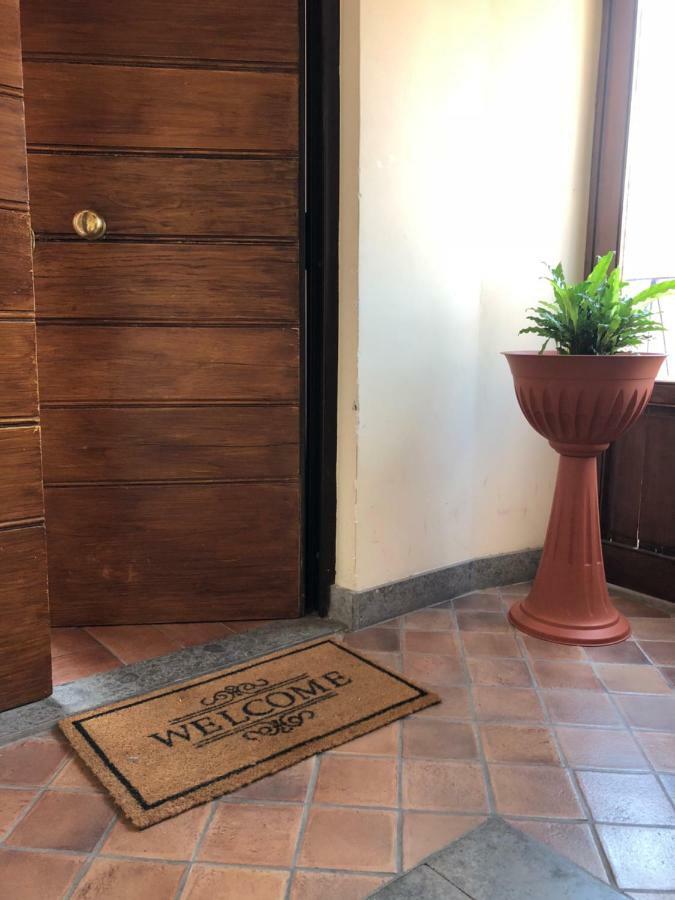 Bb Il Re Alla Reginella Guest House Рим Екстер'єр фото