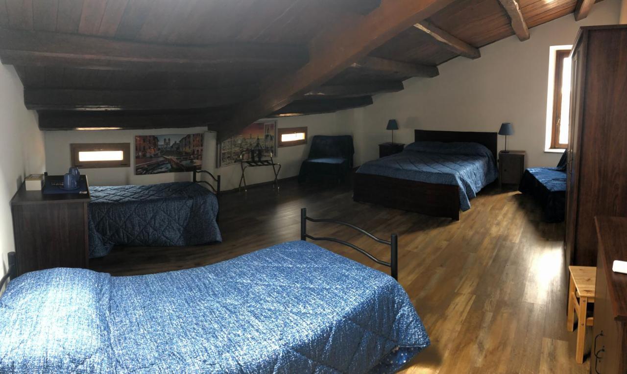 Bb Il Re Alla Reginella Guest House Рим Екстер'єр фото