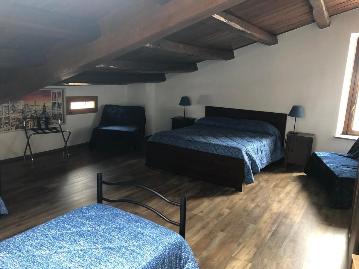 Bb Il Re Alla Reginella Guest House Рим Екстер'єр фото