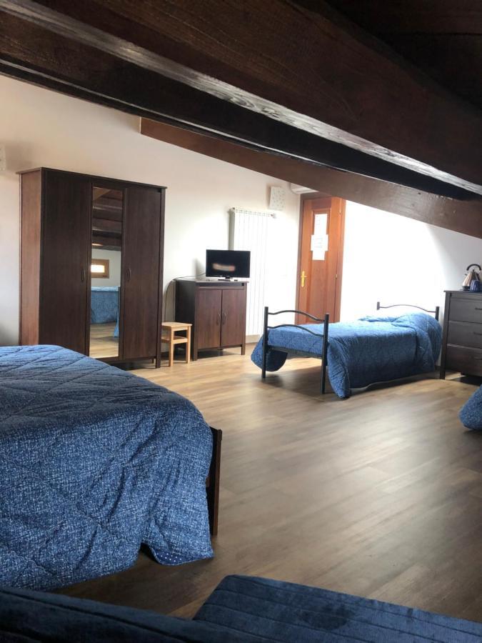 Bb Il Re Alla Reginella Guest House Рим Екстер'єр фото